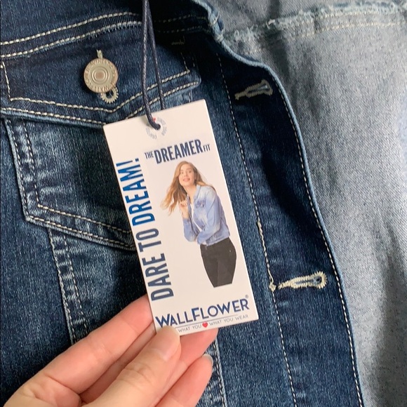 Denim jacket - Picture 3 of 4